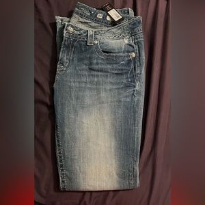 Brand new still have the tags on Miss Me jeans